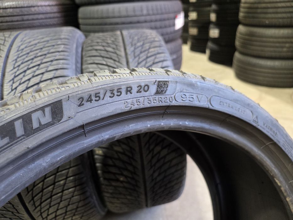 305/30/21//245/35/20 MICHELIN