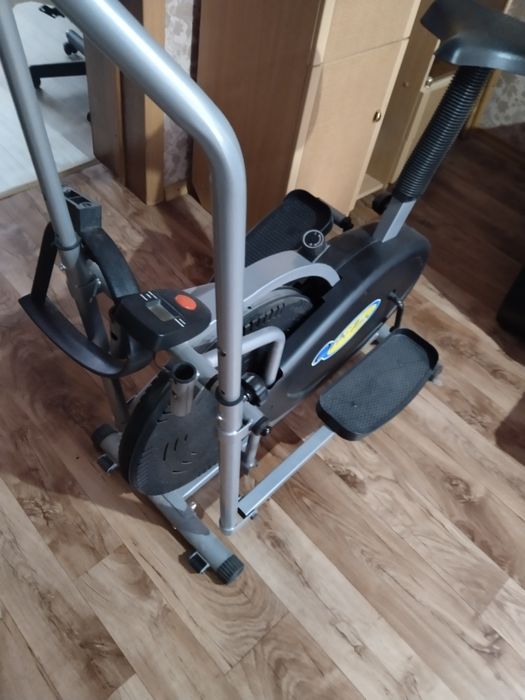 Продам велотренажёр. Два в одном(степлер и велосипед).