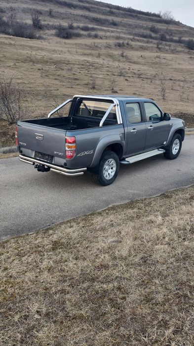 Vând Mazda BT50 2008