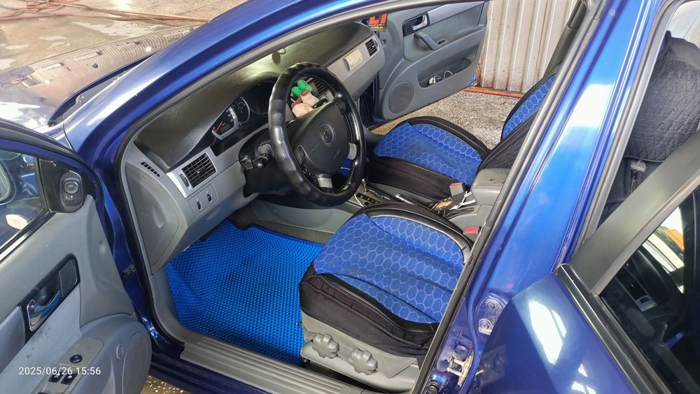 Продам Лачетти.автомат,1.6,2005