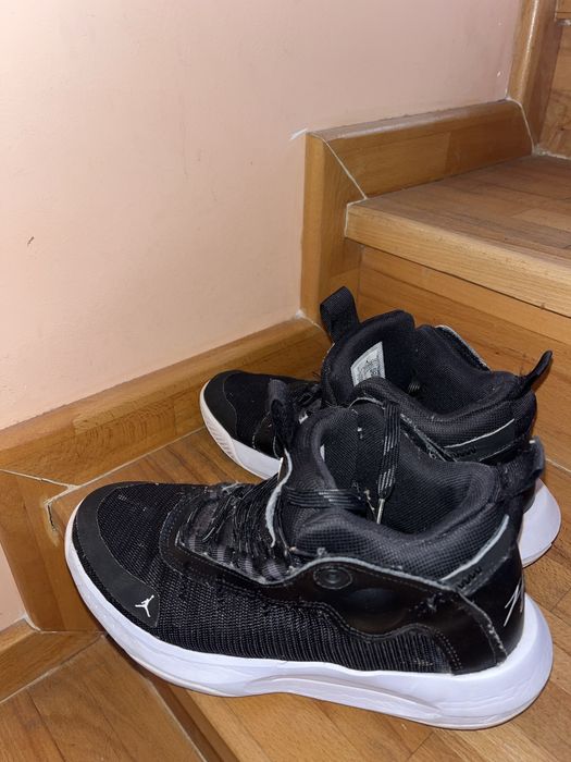 Adidasi Jordan Casual
