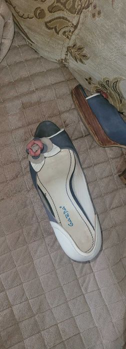 Продам обувь бу хорошее состояние