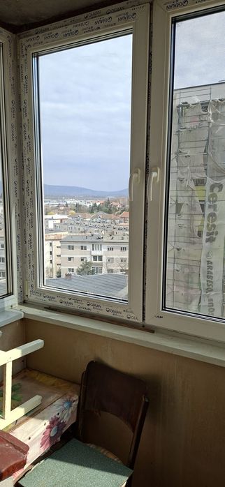 Proprietar vind apartament 2 camere,decomandat