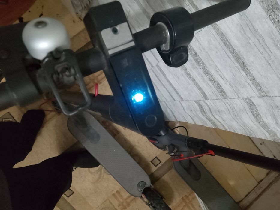 Продам электросамокат