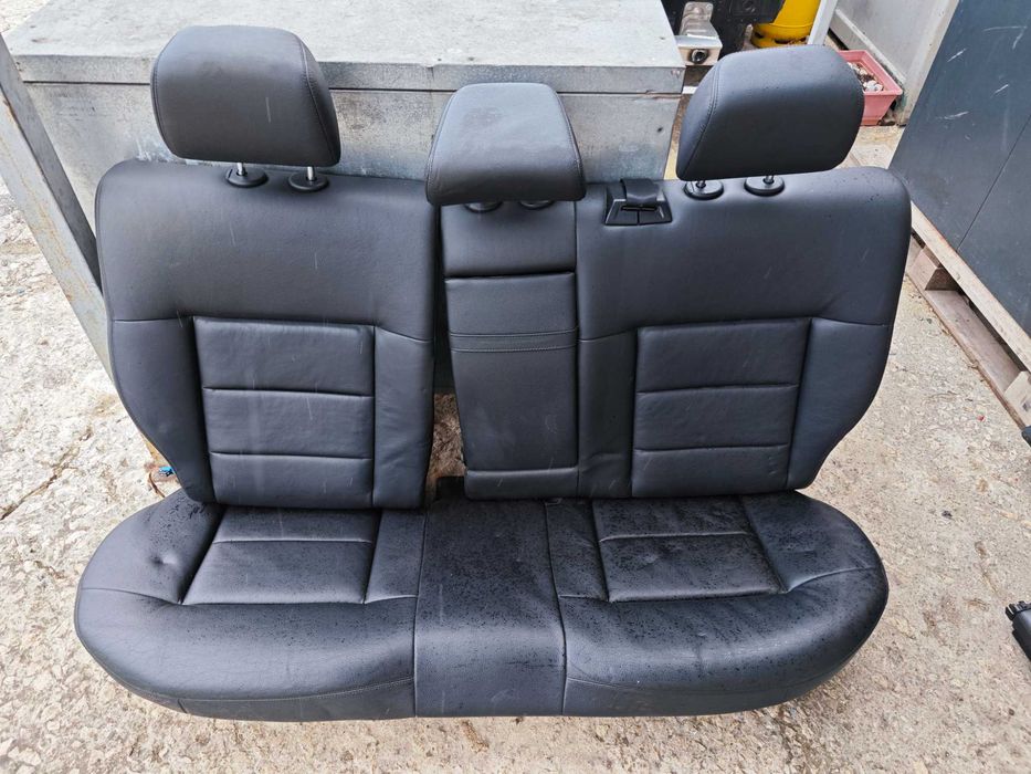 Черен кожен салон Мерцедес W212 Комби Седалки Мерцедес Е класа Н258