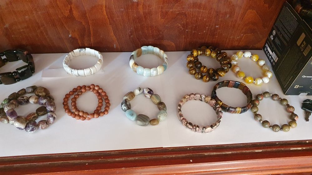 Браслеты из натурального камня