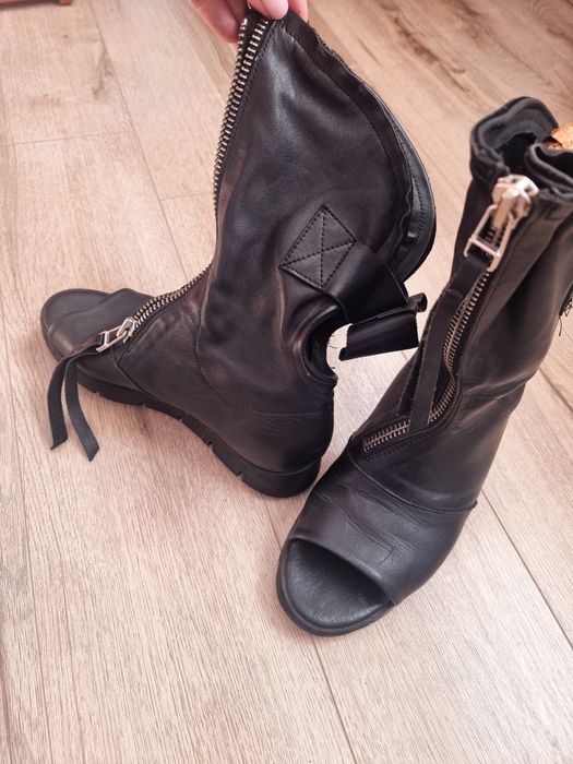 Ghete decupate de vară din piele naturală, mărimea 37