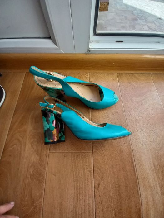 Продам обувь женская