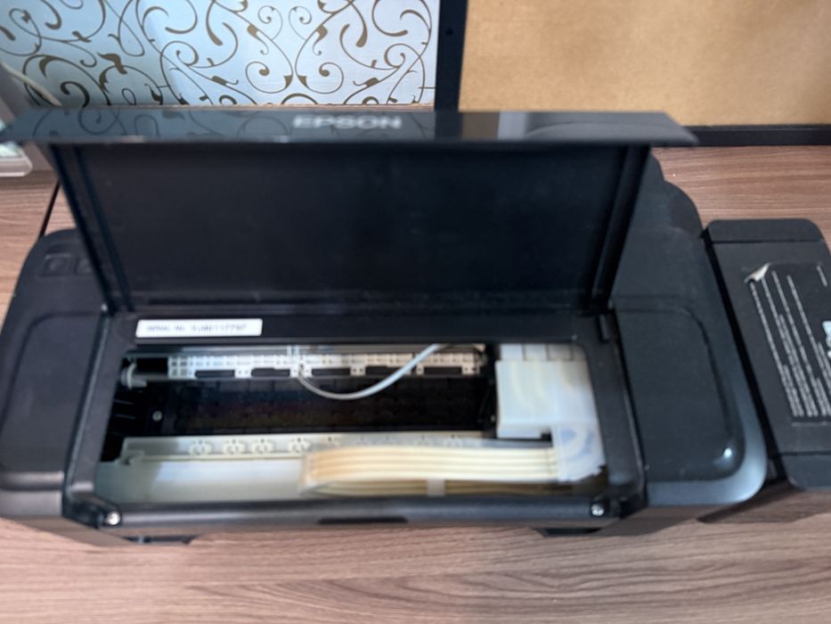 Продам цветной принтер