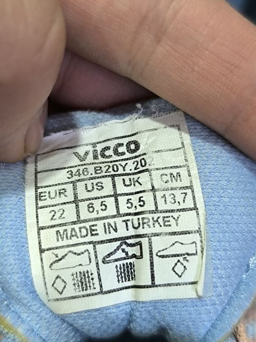 Продам для девочек