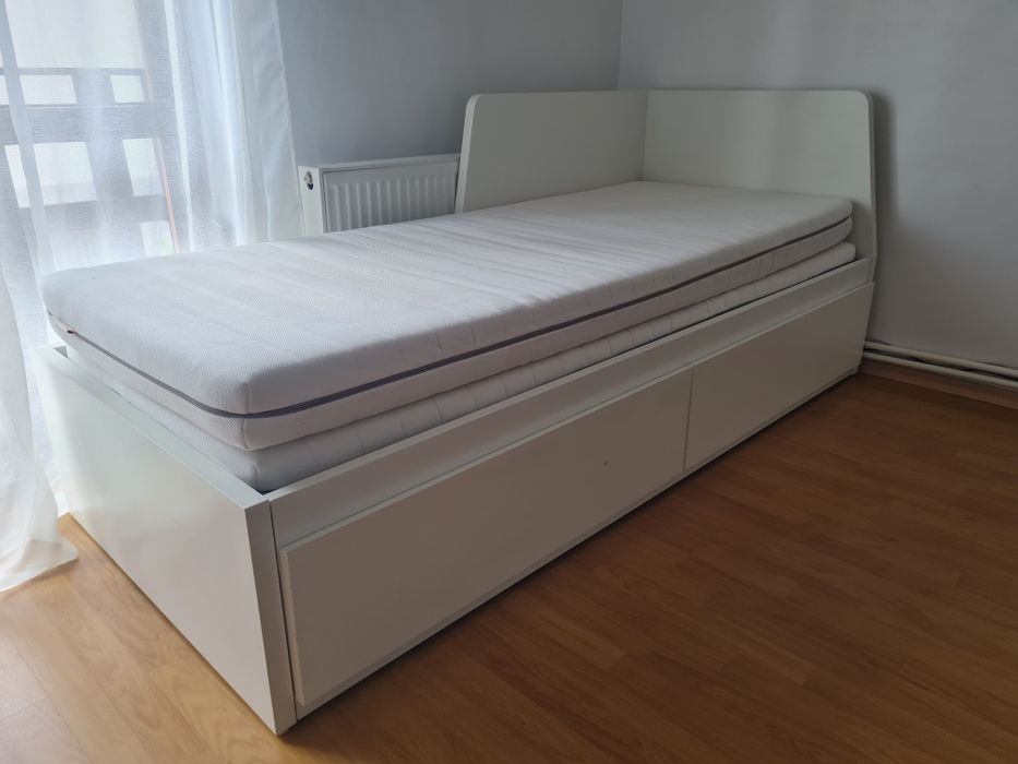 Pat divan alb Ikea