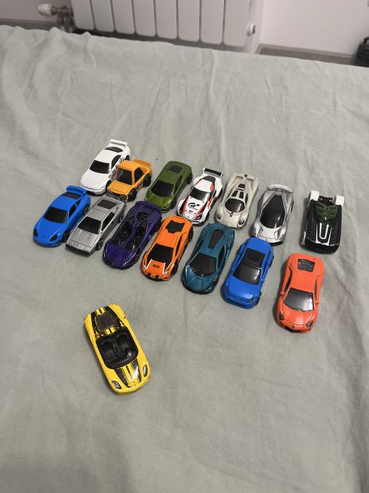 Hot wheels колички