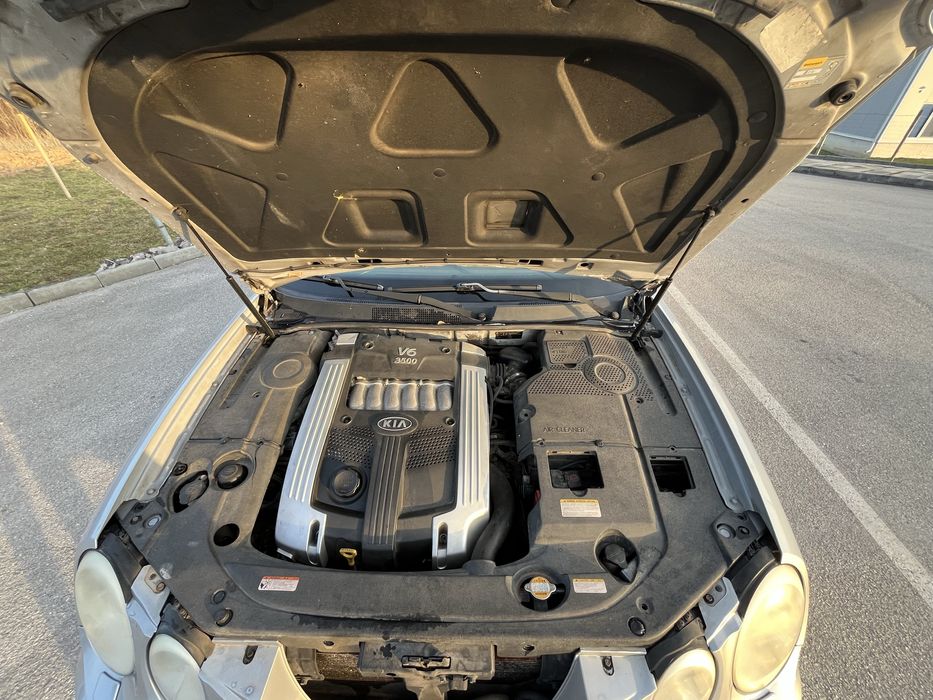 Продавам Kia Opirus