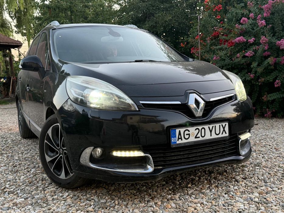 RENAULT Scenic