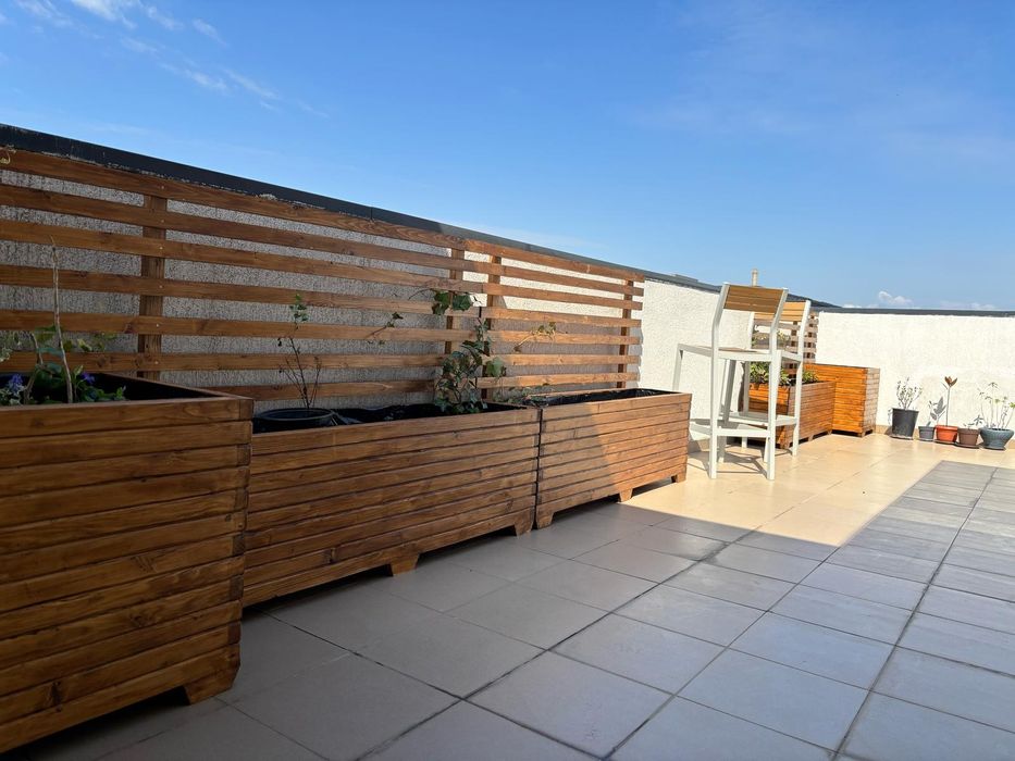 Jardiniere lemn masiv