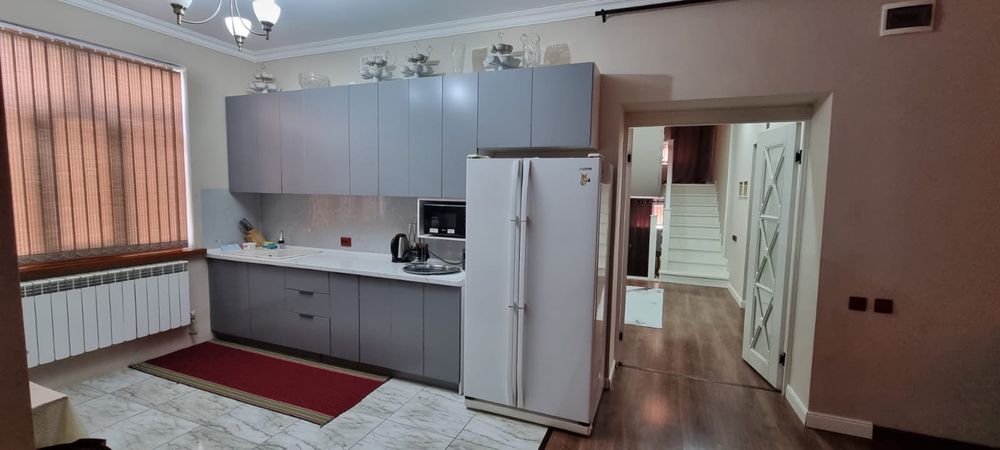 Продам коттедж дом в городе