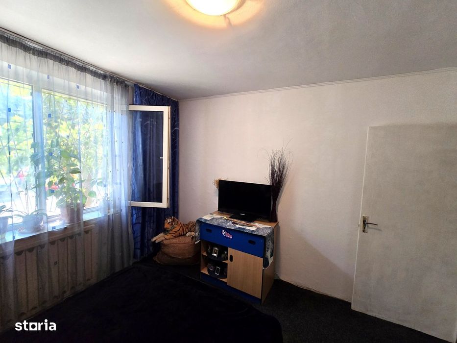 Apartament 3 camere decomandat Soseaua Salaj Petre Paun 2 bai 66.11 mp