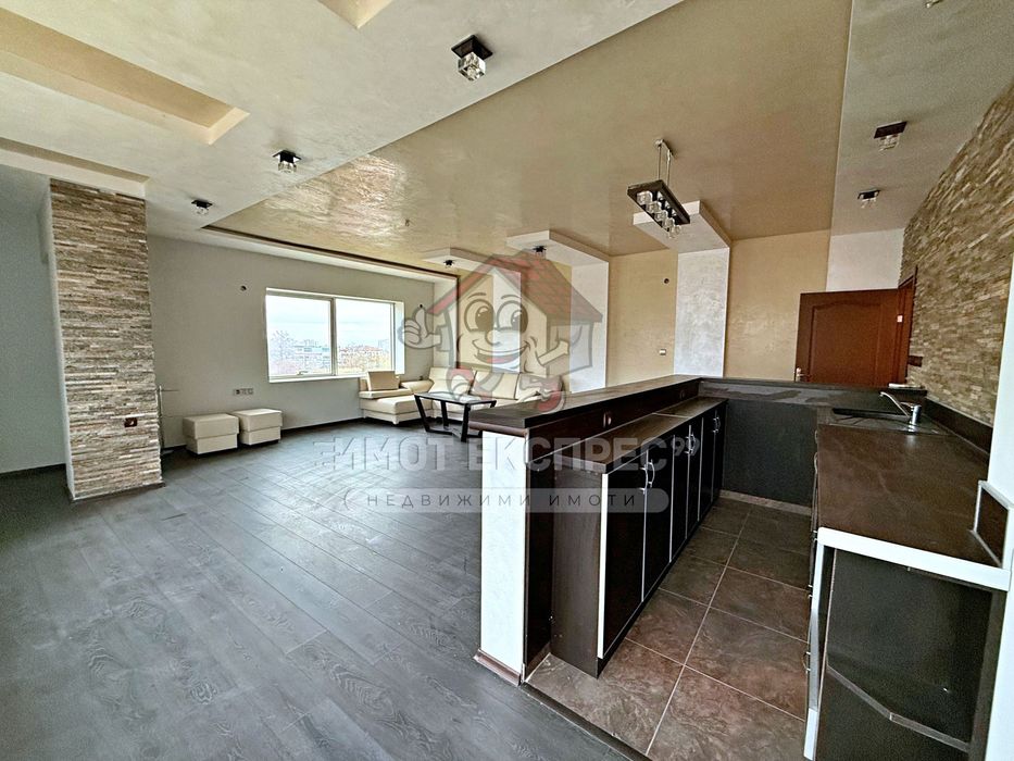 Продава се Тристаен апартамент в Асеновград - 101 кв.м за 1288 €/кв.м - Снимка #2