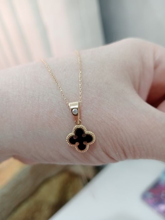 Золотая цыпочка под ванклиф