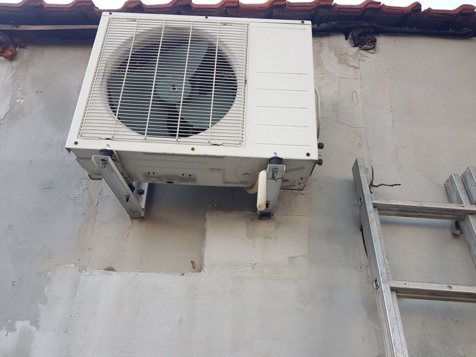 Климатик Midea..