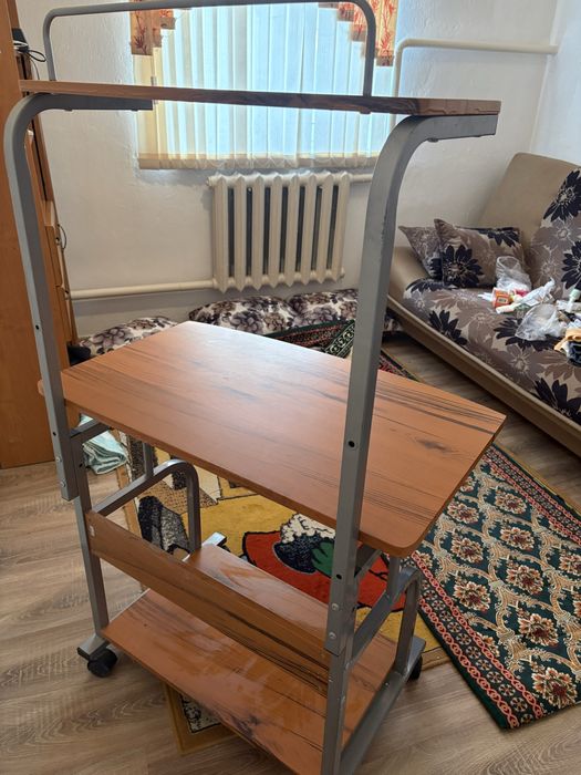 Компьютеный стол