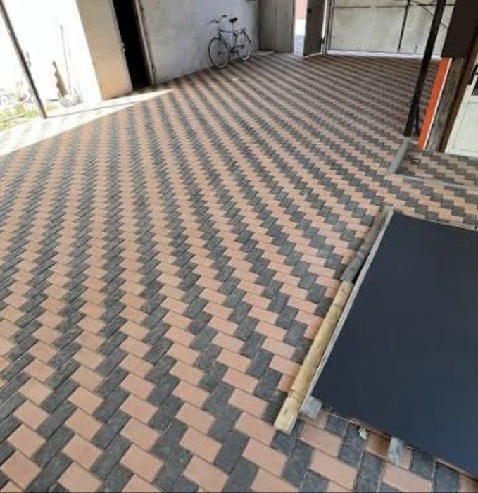 Уклатка брусчатки /  Тротуарная плитка