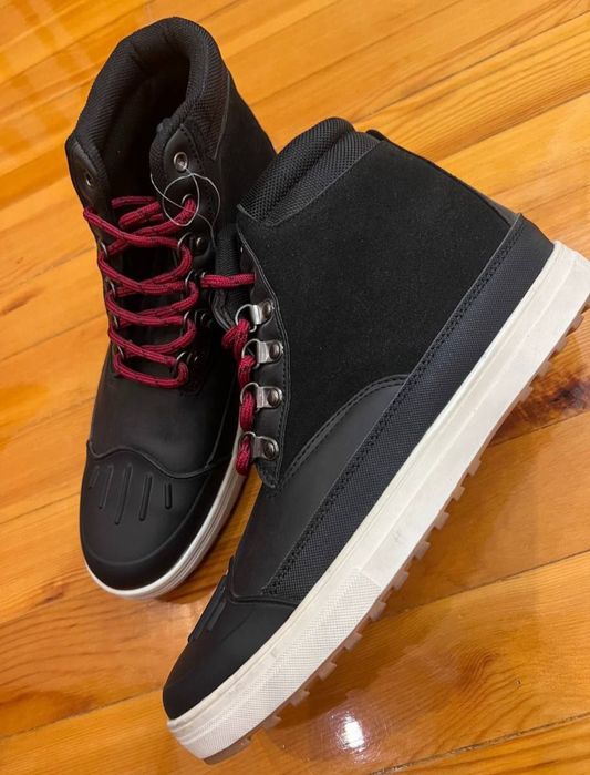 Мужские кроссовки, размеры 40, 45