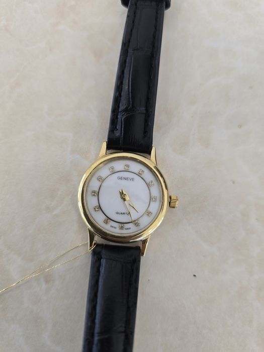 Продам Золотые часы Geneva 750 пробы Баку
750 пробы
Диаметр: 24мм