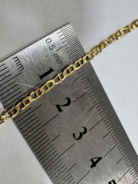 Златен синджир с кръст 14 К 585 /3,68 гр.