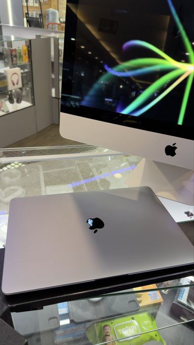 MacBook Air 13 M1 8/256GB Gray