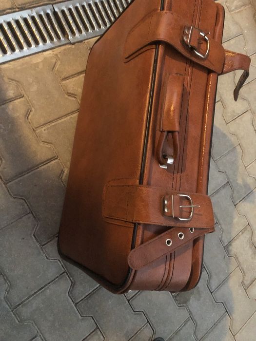 Кожен куфар, оранжев, черен