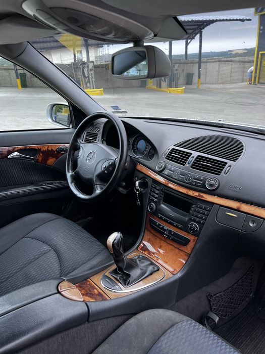 Mercedes Benz E 220