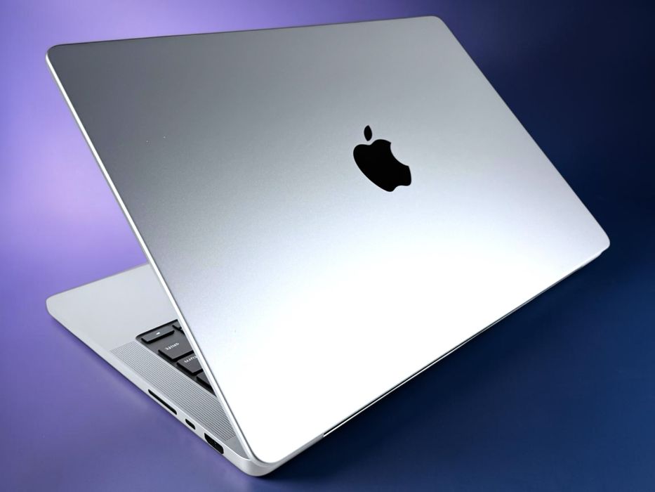 Apple MacBook Pro 14'' M1 PRO 16RAM 512SSD 95% Батерия! Гаранция!