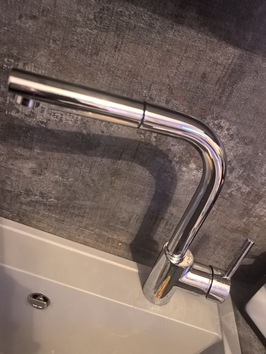 Батерия за мивка с подвижен душ