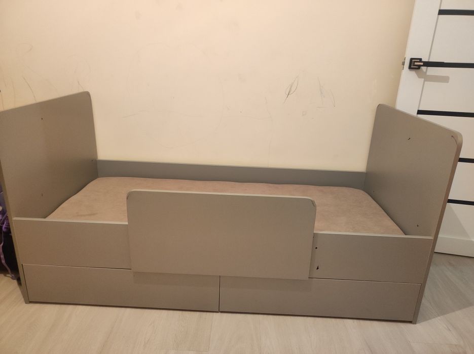 Детский кровати 2 штуки