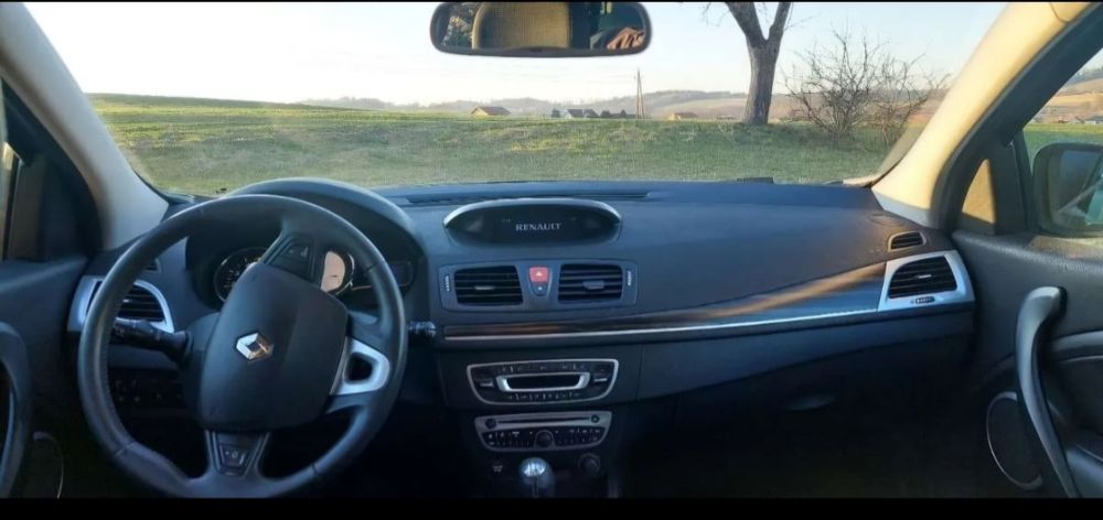 RENAULT Megane 2010 — imagine 2