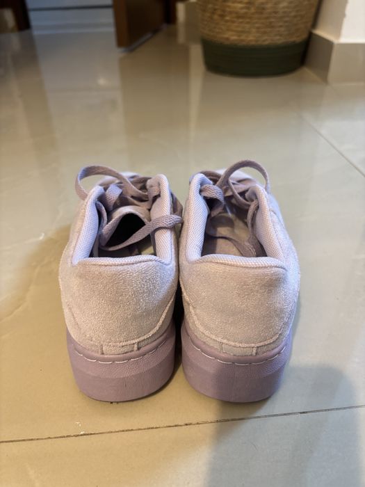 Adidasi dama cu sireturi