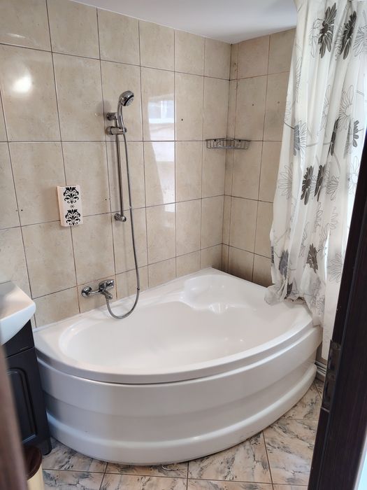 Spațiu ultracentral(55 mp + loc parcare) pt. cabinet, birou, clinica, atelier etc. ~ 7 €/mp
