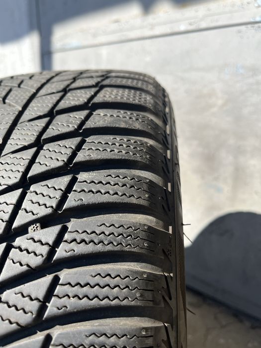 4 бр. зимни гуми 205/55/16 Bridgestone 5-6 mmDOT 1717