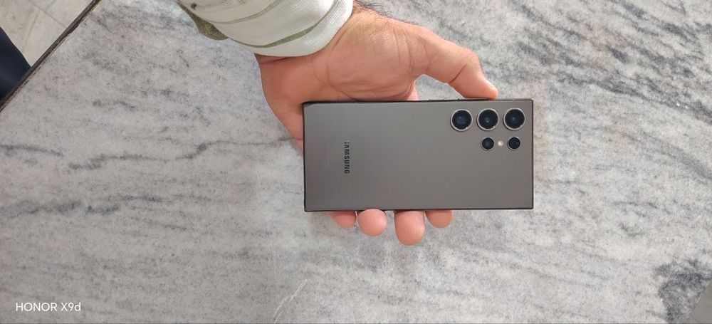 Samsung s 24 ultra xolati yangiday srocniga sotaman xotirasi 256 12