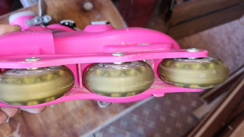 Продам дёшево ролики