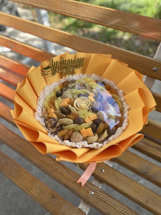 Букет из сухофруктов