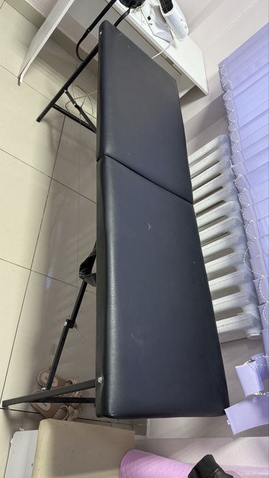 Продаю кушетку черную