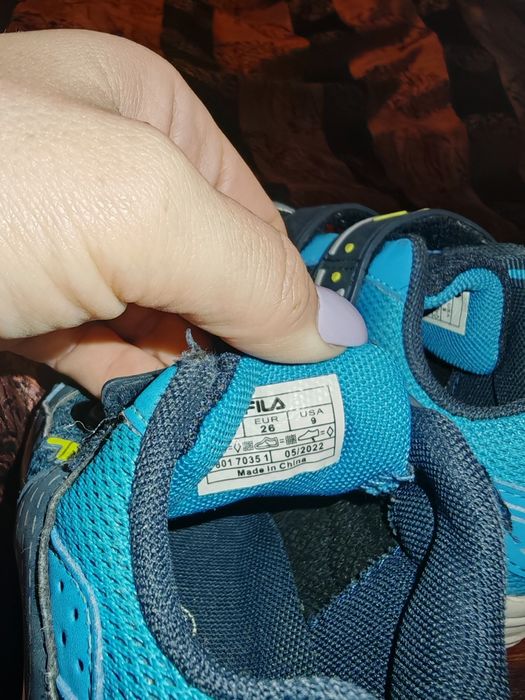 Adidași Fila băieți mărimea 26