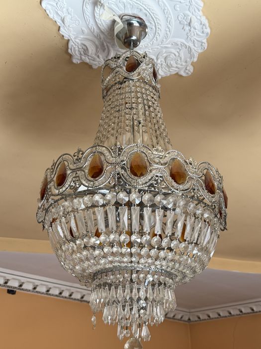 candelabru in stare forate buna !
