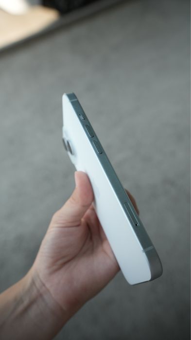 Iphone 15.  128 gb