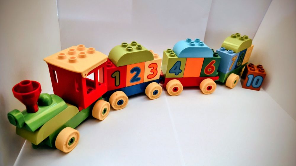 Seturi DUPLO  in stare foarte bună