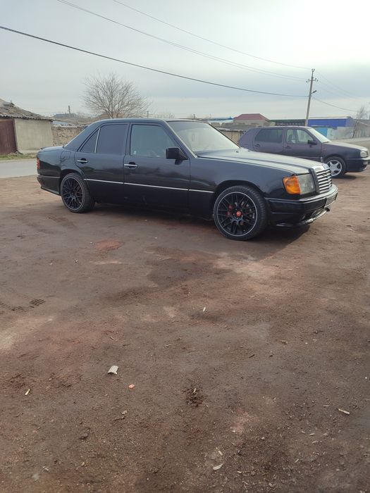 Продам Мерседес 124