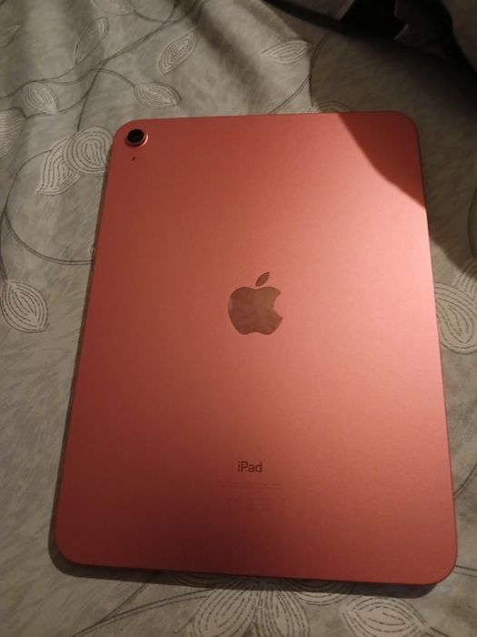 Ipad 10th gen 256gb like new for more juat contact me