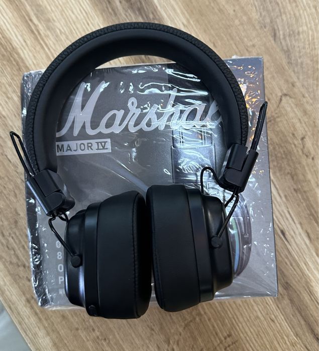 Беспроводной наушник